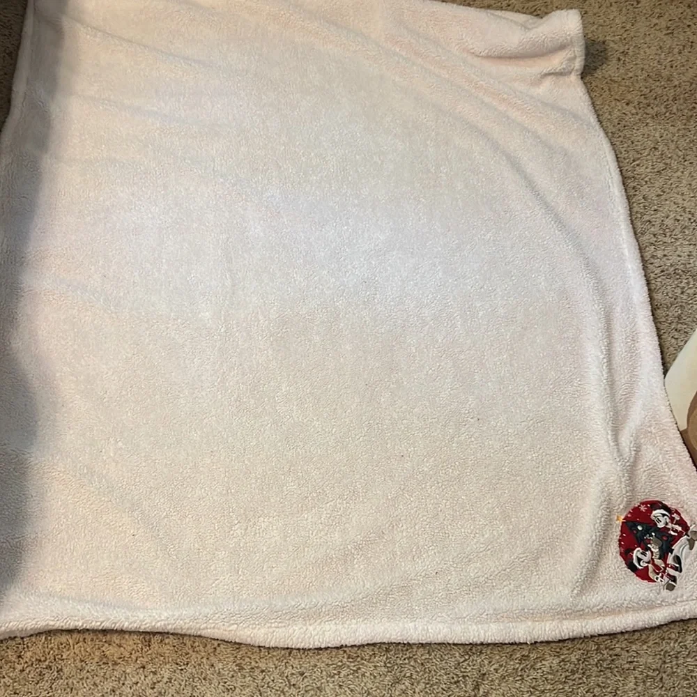 Barely used/like new Disney Snowflake/Fair-isle Christmas Sherpa Throw 60”x50”